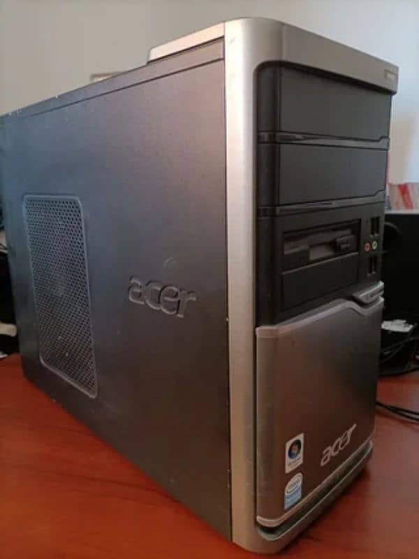 Acer Veriton M661 Intel Core2 Quad Q6600 Intel GMA 3100 Tower PC 3