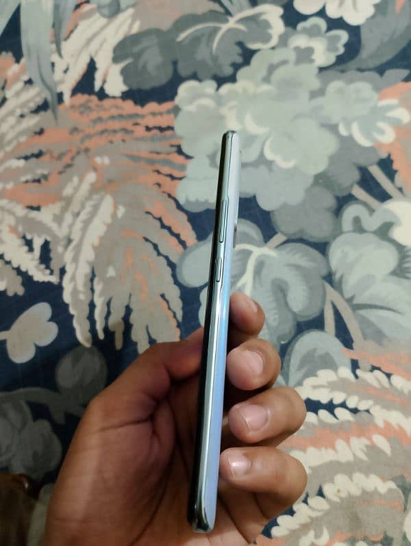 Vivo v20se 6