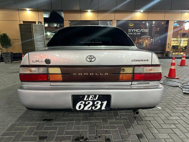 Toyota Corolla XE 1994 5