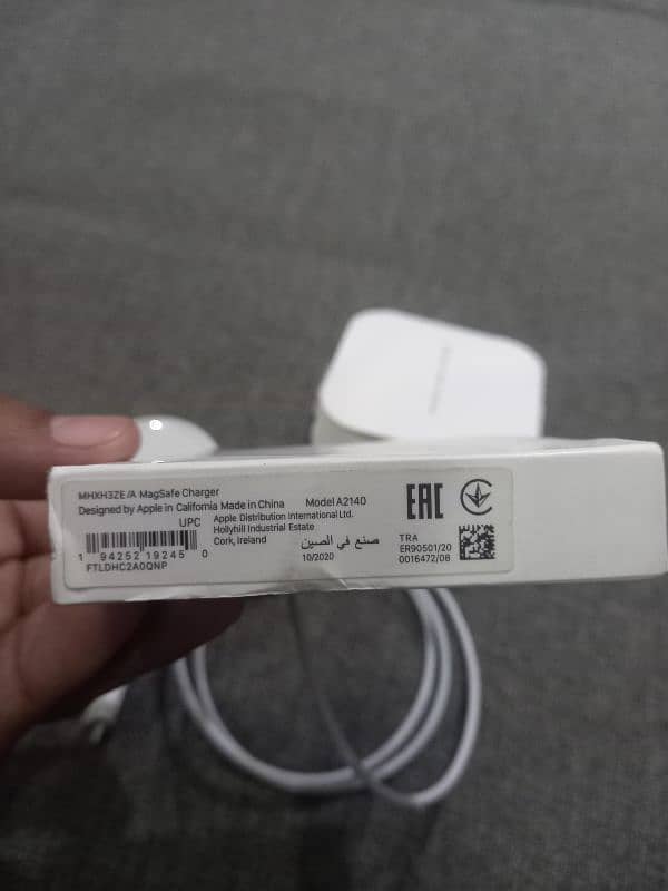 iphone Magsafe original charger 5