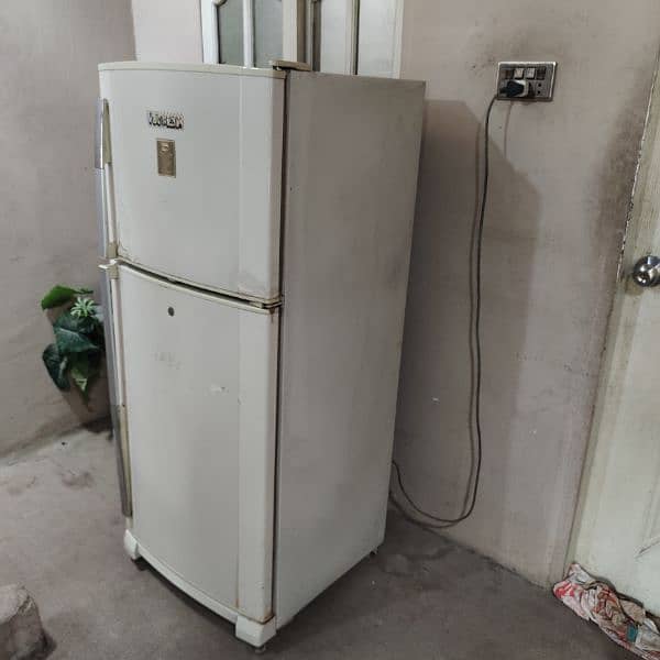 Dawlance refrigerator fridge 1