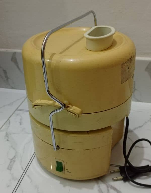 Juicer machine best quality good working 5