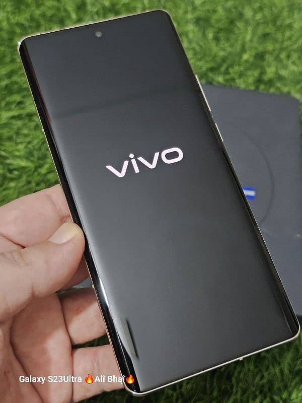 ViVo X100 Pro Camera King 1