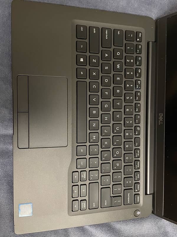 Dell latitude 7400 black excellent condition 7