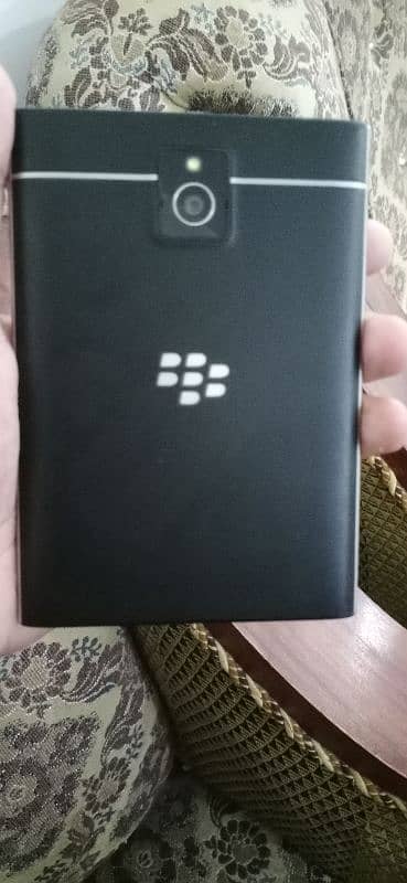 Blackberry Passport 10 OS 1