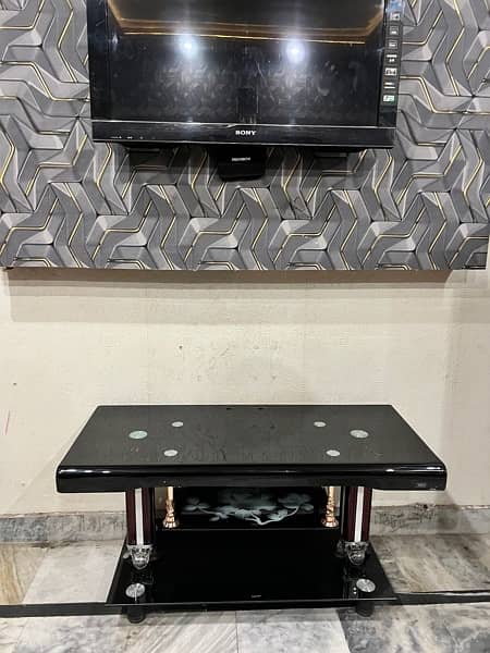 LCD Wall table 2