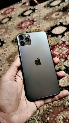 iphone 11 pro max 256GB pta approved