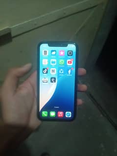 Iphone 11 64gb details in description