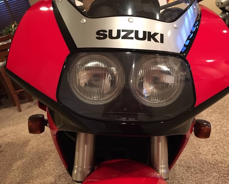 Suzuki GSX-R 400 1991 3