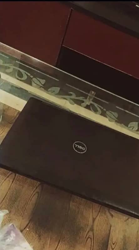 Dell Latitude i7 and 7th generation Laptop 2