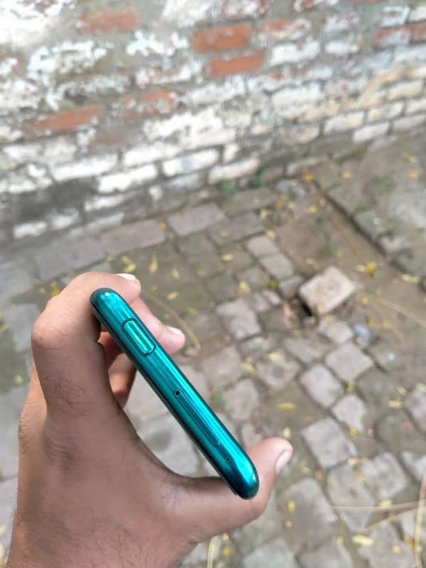 Huawei y9 prime pop-up camera 4/128 2