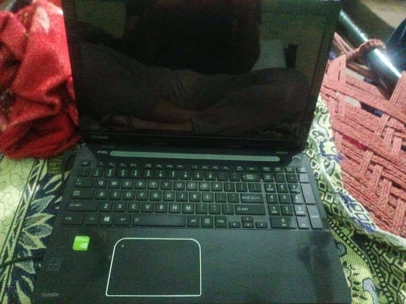 LAPTOP Toshiba CORE I7 4 GEN 8GB RAM 1TB HARD+ 250GB SSD 2GB GRAPHICS 15