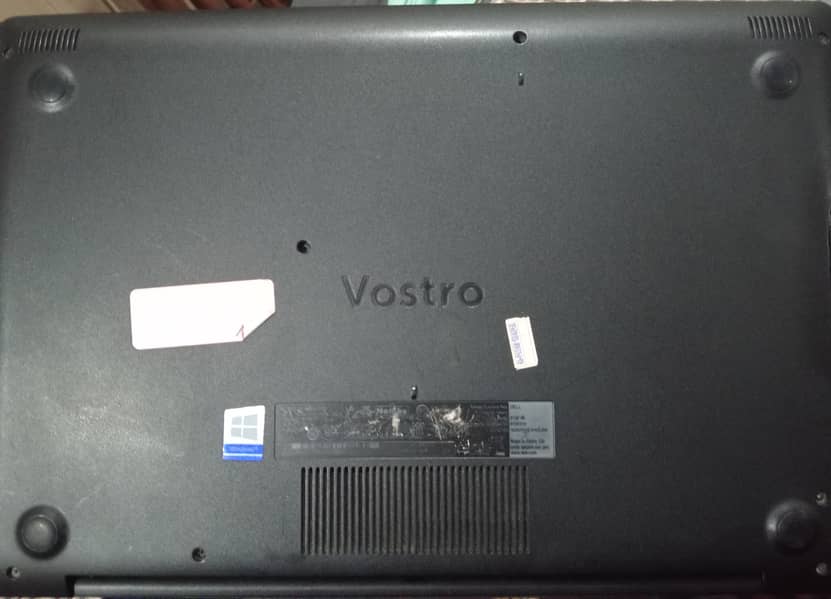 Vostro 3580(Dell) 17" inch screen display Intel core i5 8th generation 2