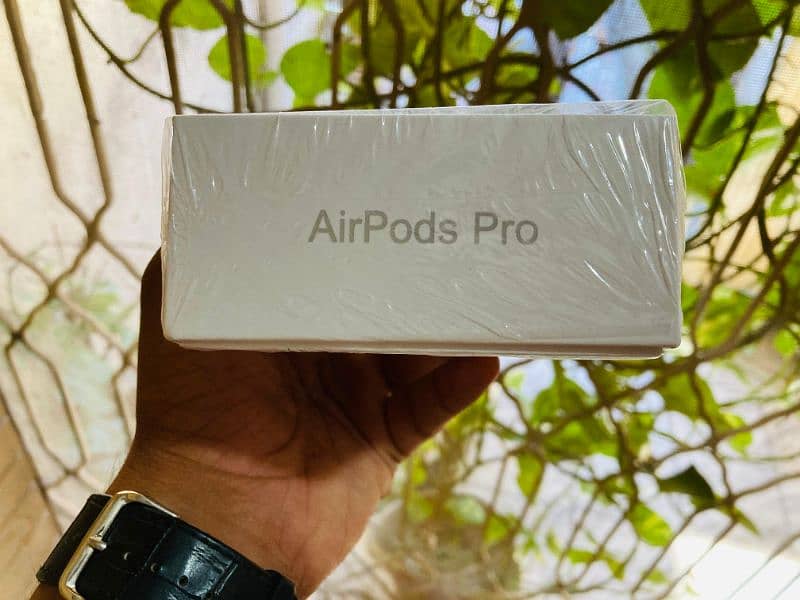 Airpods pro 2nd generation 4