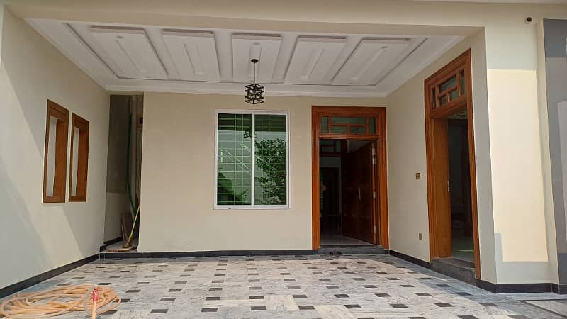 Seven marlas 2.5 storey brand new house for sale 7