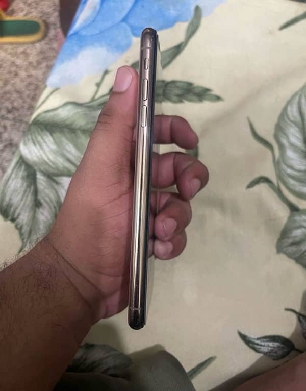 I phone xs 64 gb Non pta 5