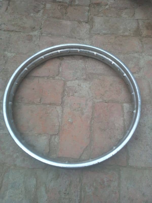 honda 125 ka back rim 0