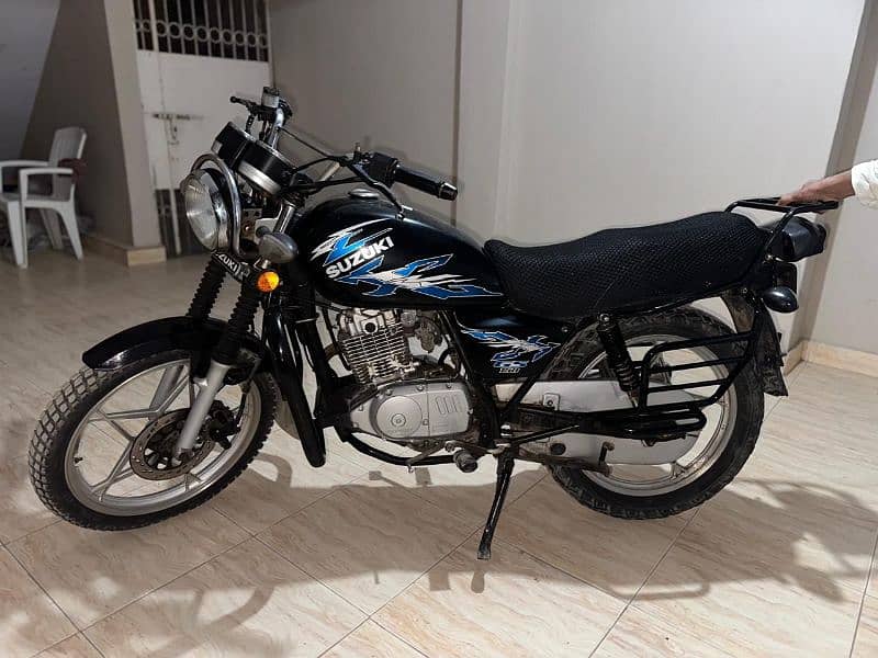 SUZUKI GS150 SE 2