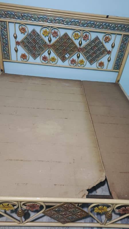 iron bed condition good king size bed 4