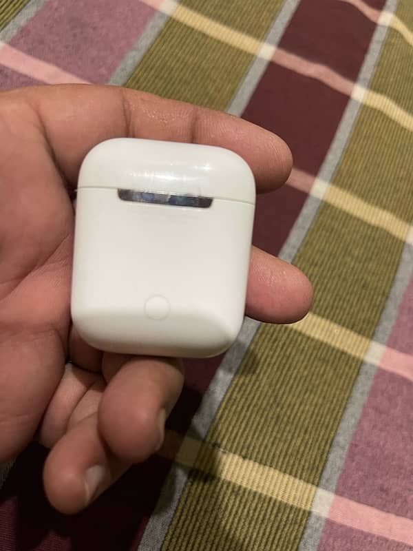 Apple Airpods 2 4