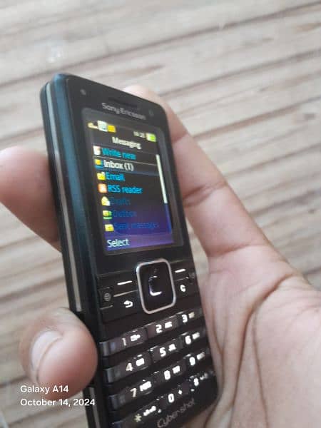 Sony Ericsson K770i Original 6