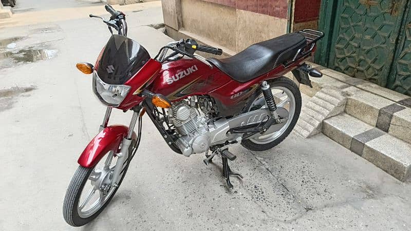 Suzuki GD 110S 4