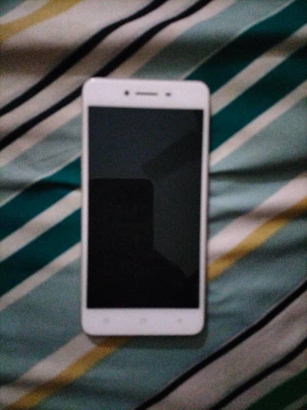 oppo a37 good condition whtsN 0304,6535,569, 1