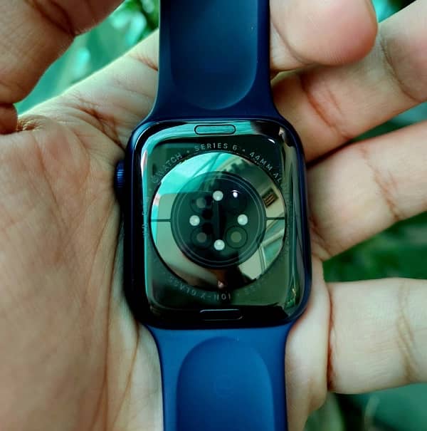 Apple Watch Series 6 - 44mm 3