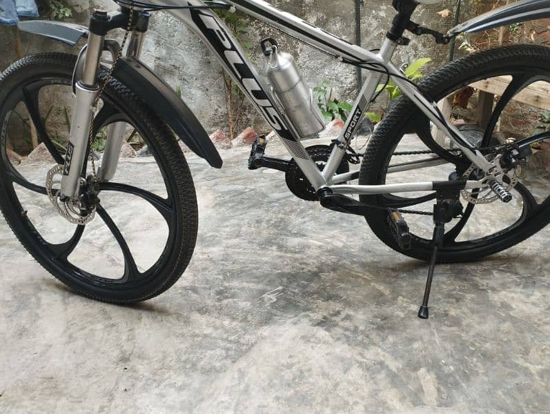 Almunium Imported Light Weight Cycle All Genuine 2