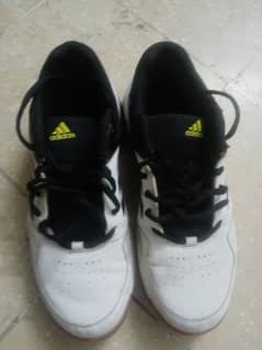 badminton shoes