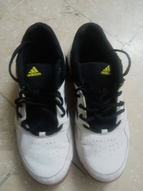 badminton shoes 0