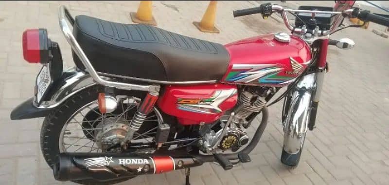 Honda125 genuine 1