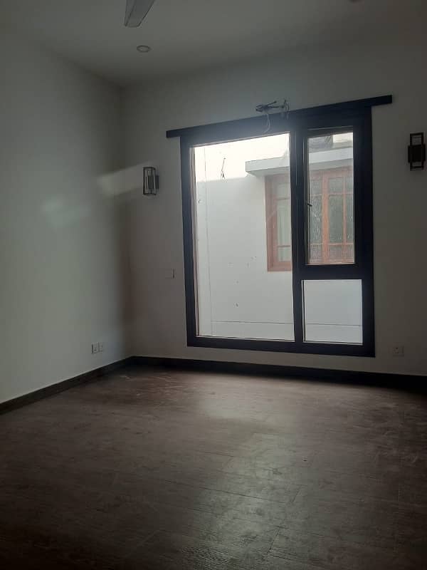 Brand New Portion 400 Sq Yards 4 Beds DD 1st Floor  In KESC Society 8