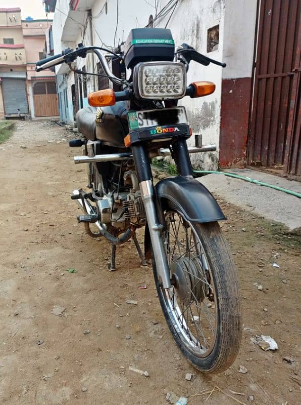 United 70 Bike In Good Condition 2