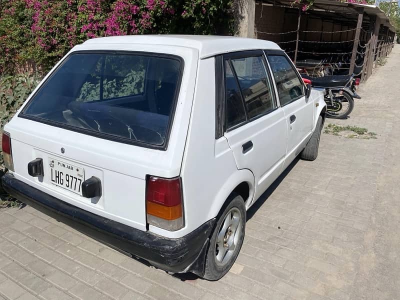 Daihatsu Charade 1998 4