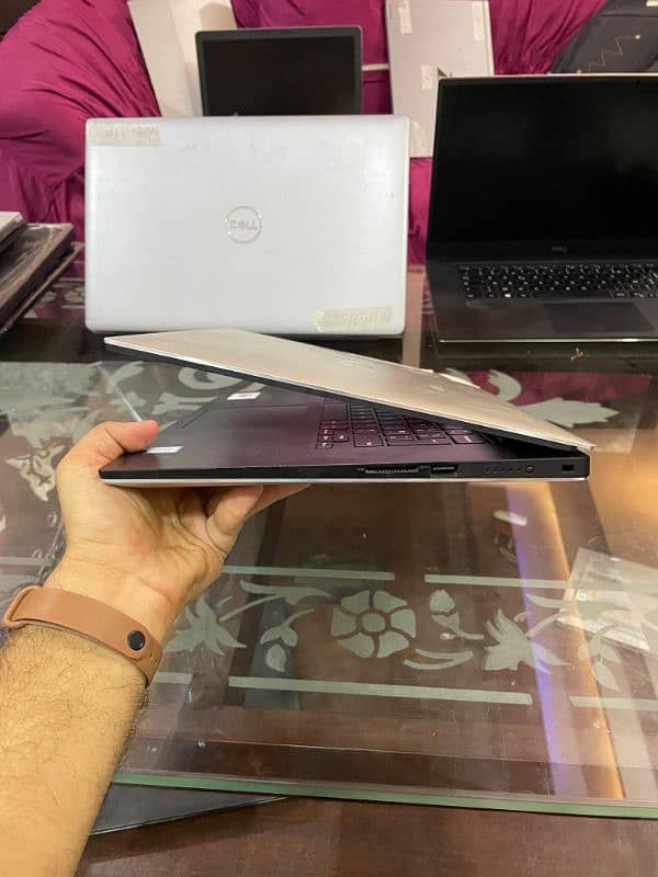 Dell Xps 15 9570 : Core i7 8th gen : 16/512 : 4Gb Nvidia Gtx: 4k/Touch 4