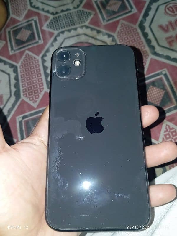 iPhone 11 3