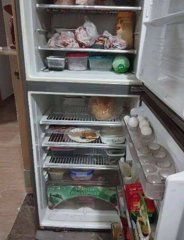 Dawlance Refrigerator For Sale 4