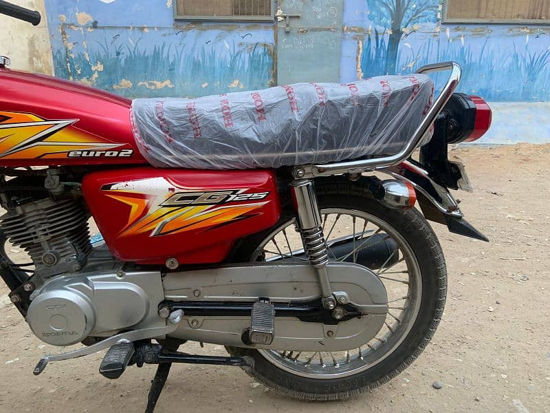 HONDA CG 125 KHI NMBR 1