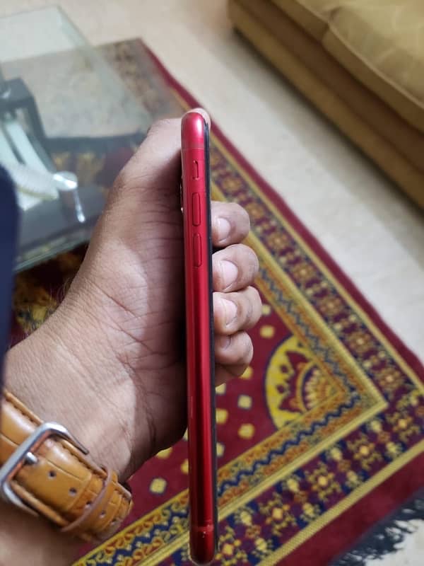 iphone xr pta aproved with box 9