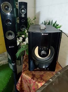 Hometheater system basse with two speakers