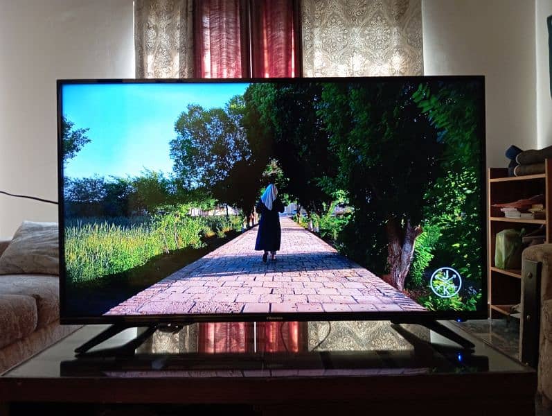 Hisense 40 inch Full HD 2