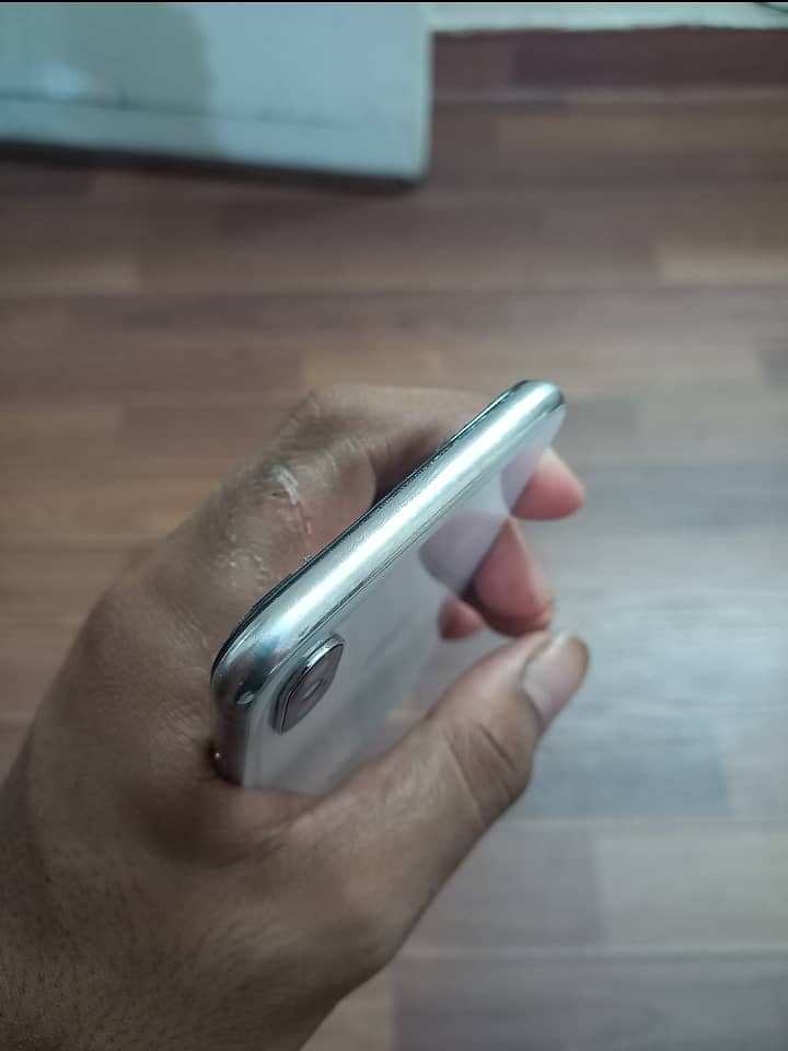 IPHONE X PTA WATER PACK 2