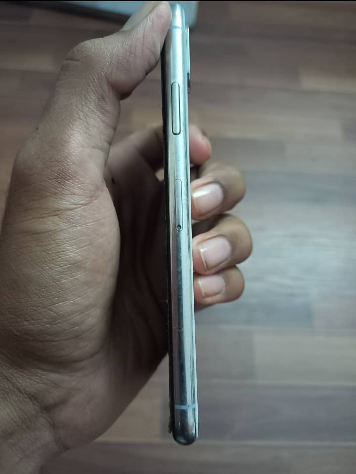 IPHONE X PTA WATER PACK 3