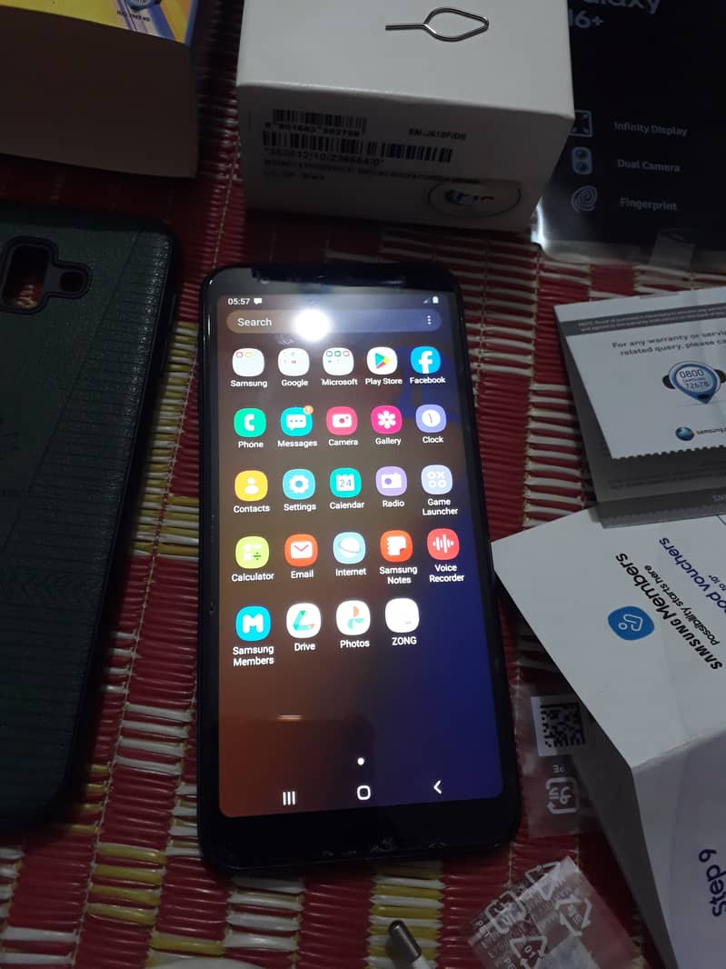 Samsung J6+,Complete box(03165859104),Condition 10/10 9