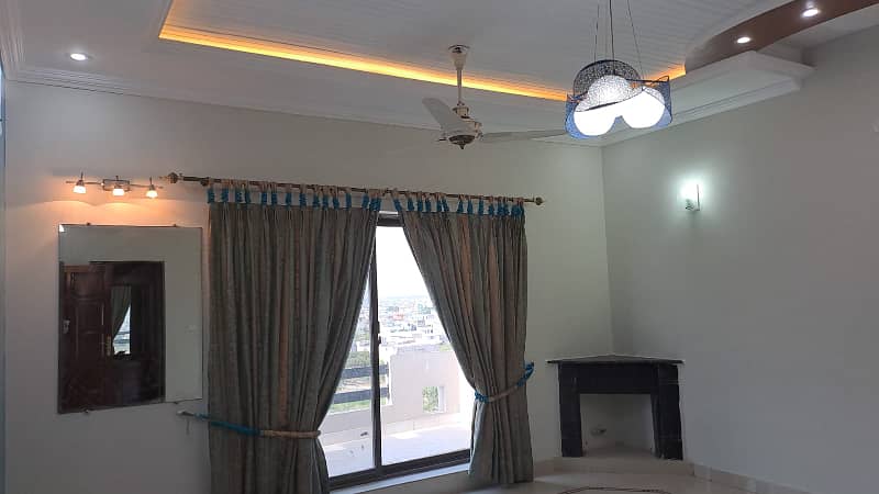 25*40 First floor for rent 8