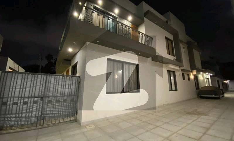 Prime Location House Of 250 Square Yards Is Available In PECHS Block 6 1