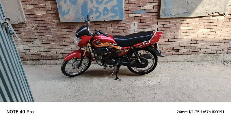 Honda pridor 100cc 8