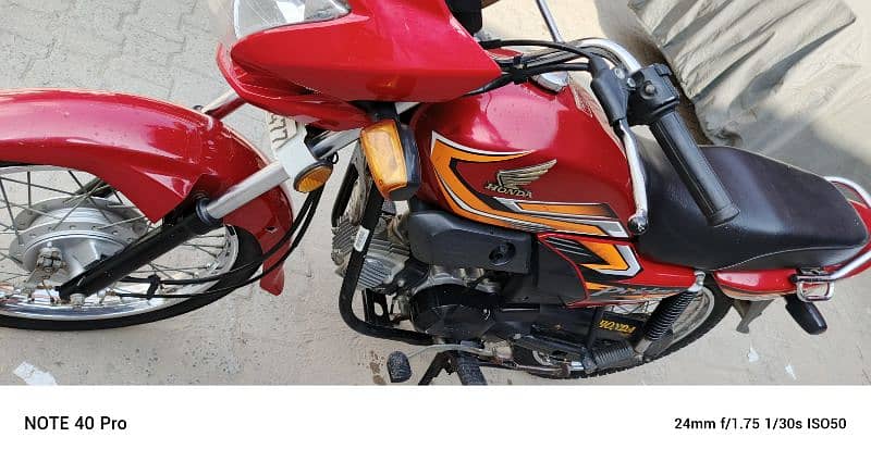 Honda pridor 100cc 14