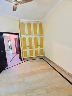 5 marla house for rent in johar town for Family and Silent office (Call center + Software house) 0